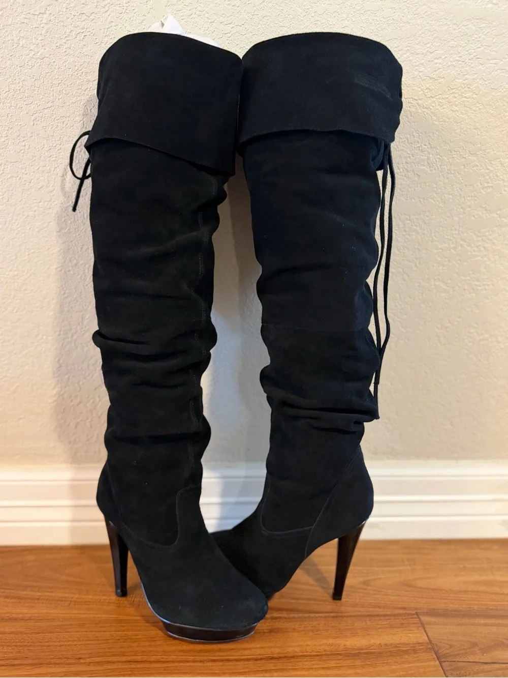 VNTG Steve Madden Xenonn Black Suede Over-the-Knee Heeled Boots Sz-8.5.  Loc W